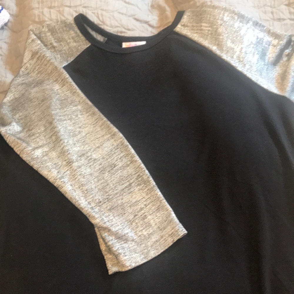 LuLaRoe Randy Tee